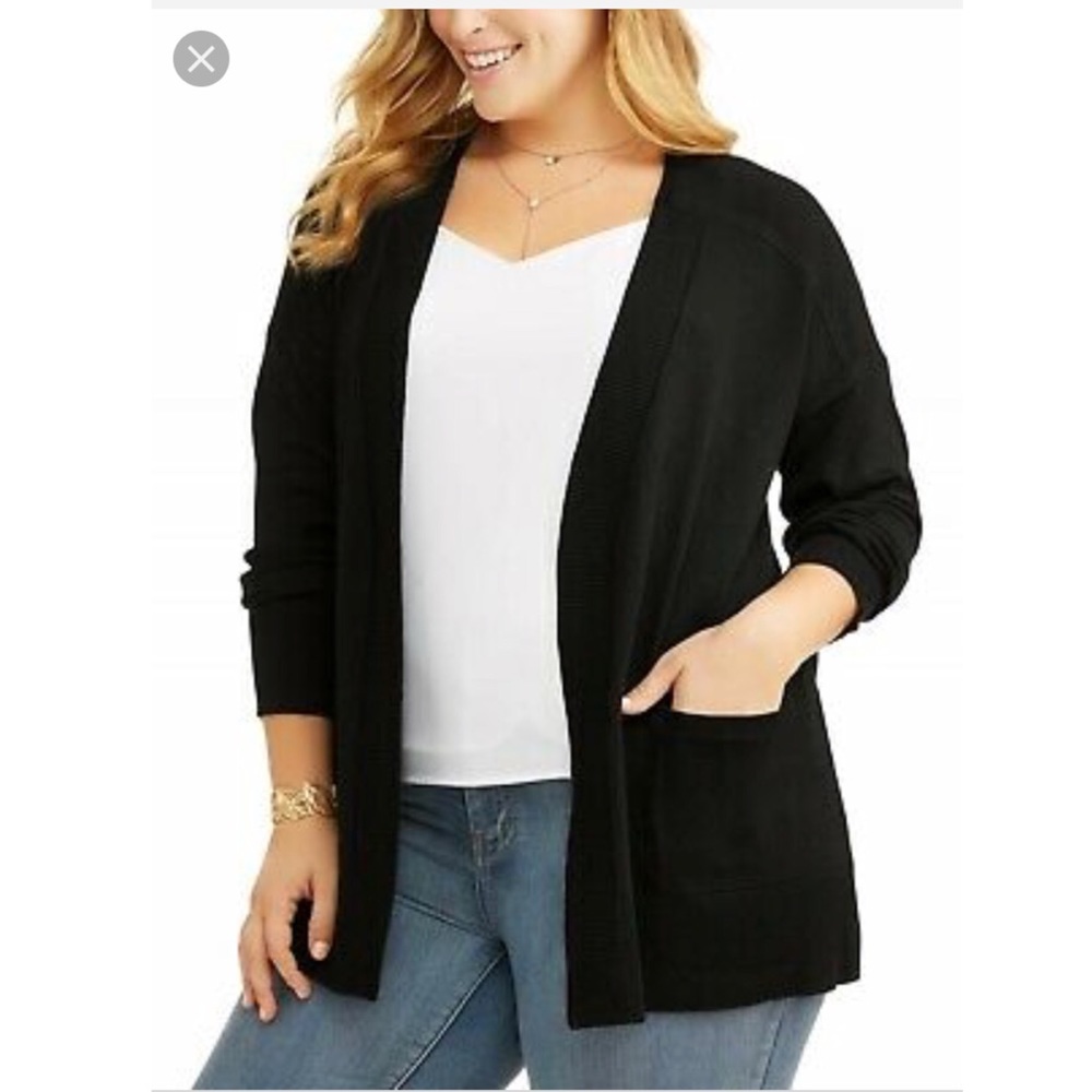 Black soft cardigan with pockets